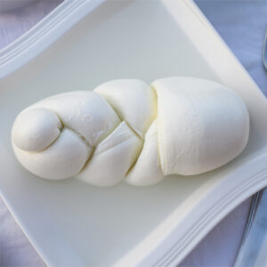 Mozzarella di bufala tressée